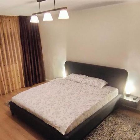 Duck Apartment Bukares Bagian luar foto