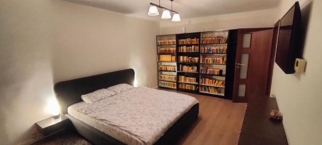 Duck Apartment Bukares Bagian luar foto