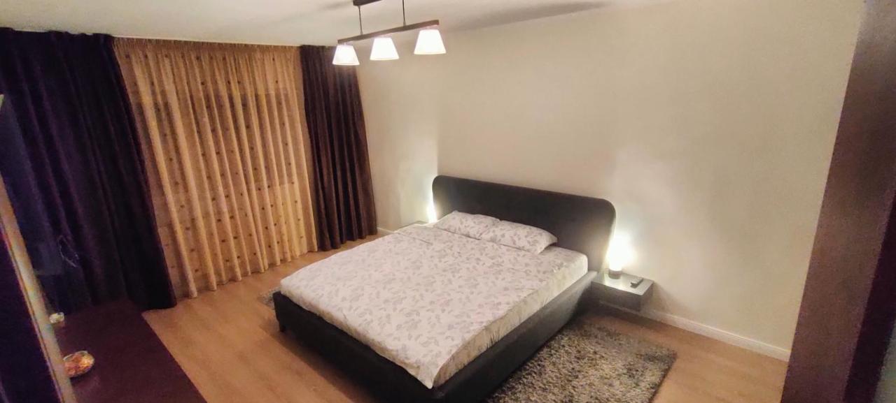 Duck Apartment Bukares Bagian luar foto