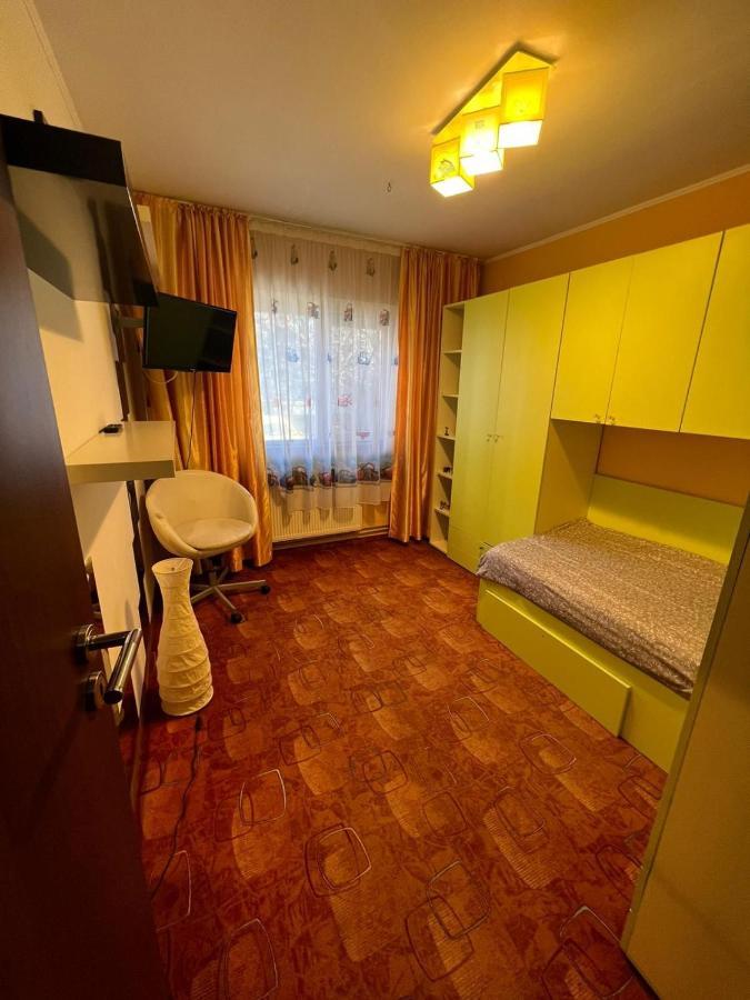 Duck Apartment Bukares Bagian luar foto